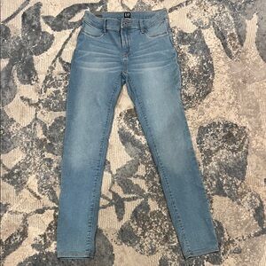 GAP Women's Light Blue Skinny Jeans